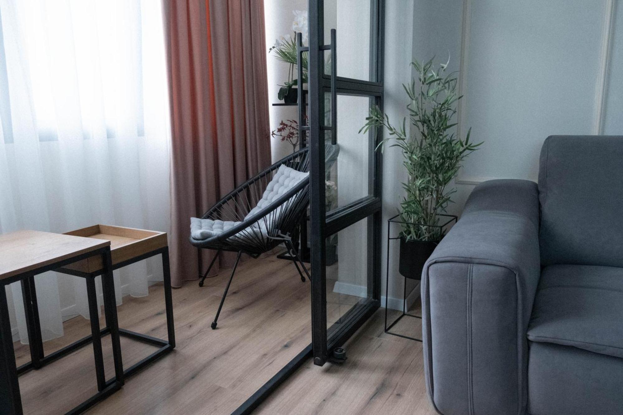 Cosy 2 Rooms Apartment In The Center Of The City Bucharest Exterior photo