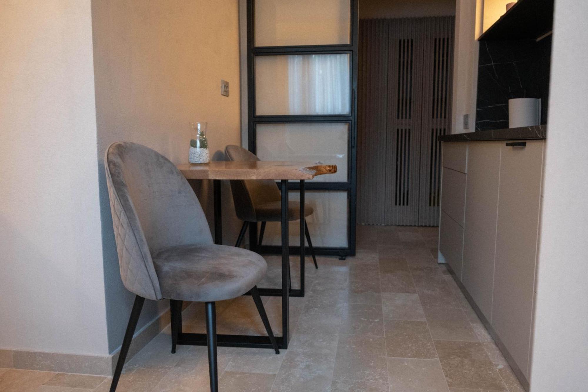 Cosy 2 Rooms Apartment In The Center Of The City Bucharest Exterior photo